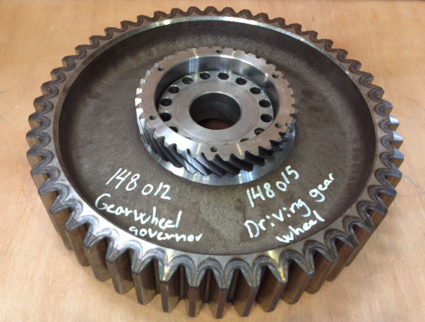 Driving gear wheel for governor