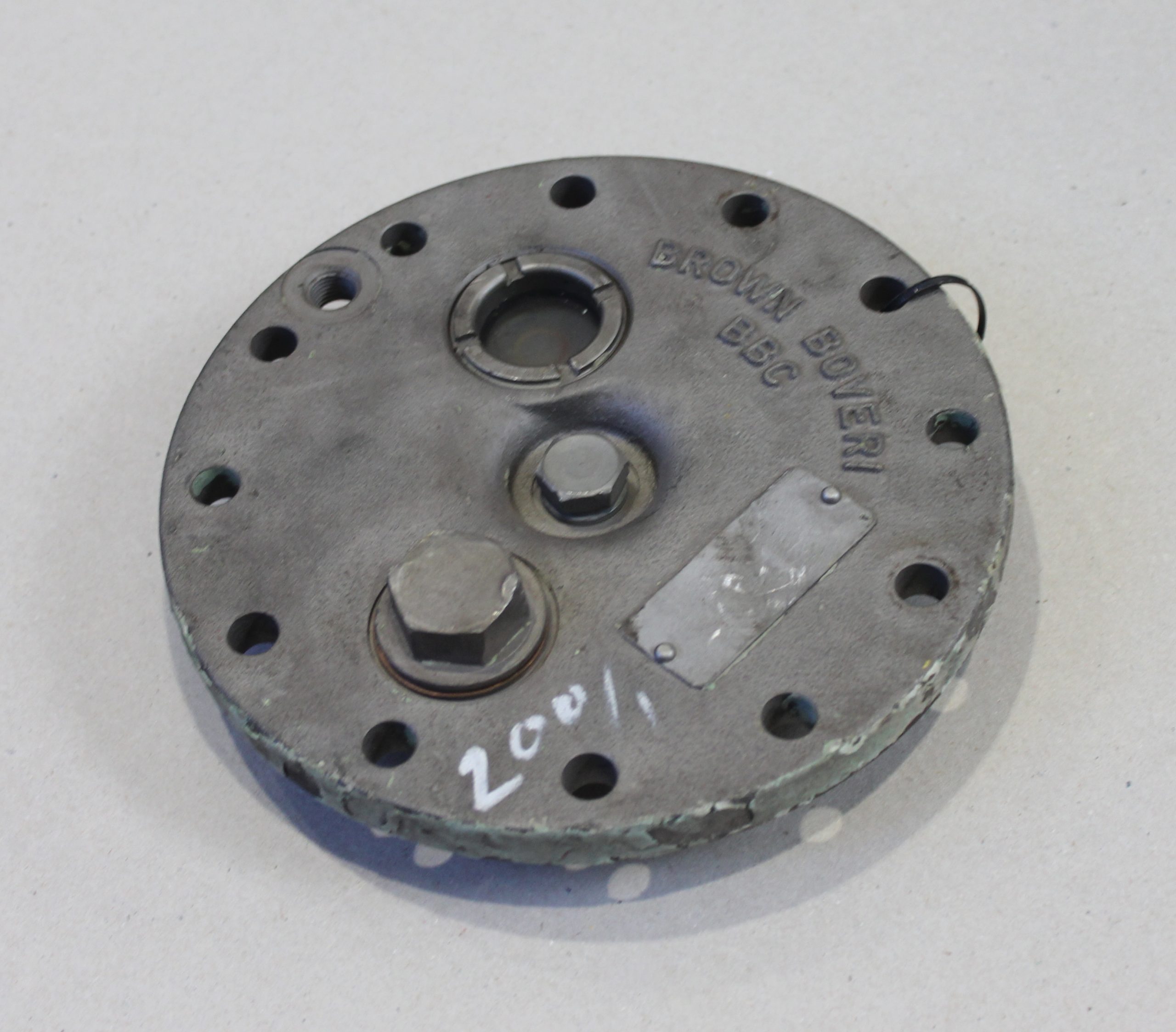 R200 Bearing space cover